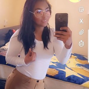 Meet your Posher, Mayra